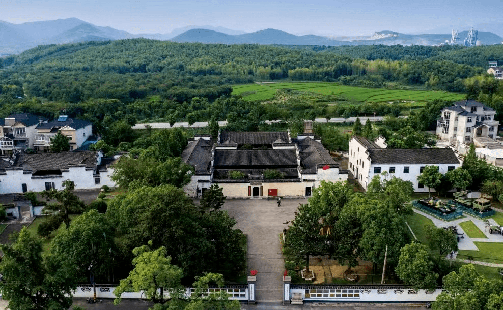 周末不加价！人均300住进避世小众秘境，山水竹林、森林树屋、悬浮泳池，遇见心中的静谧之地！