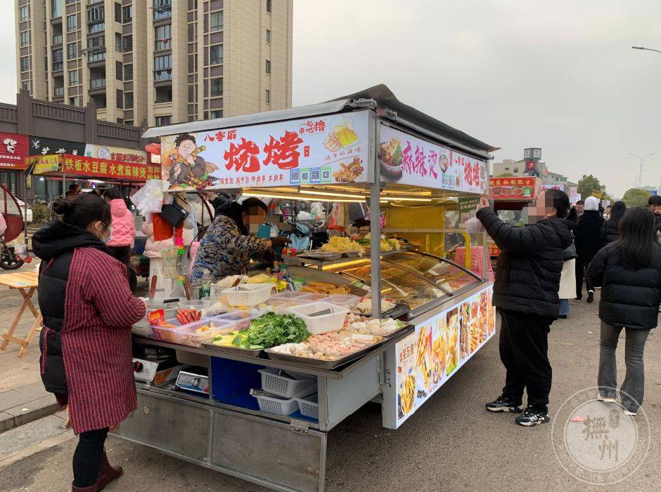 实地打卡！近百个摊位，抚州又一条小吃街“爆火”！