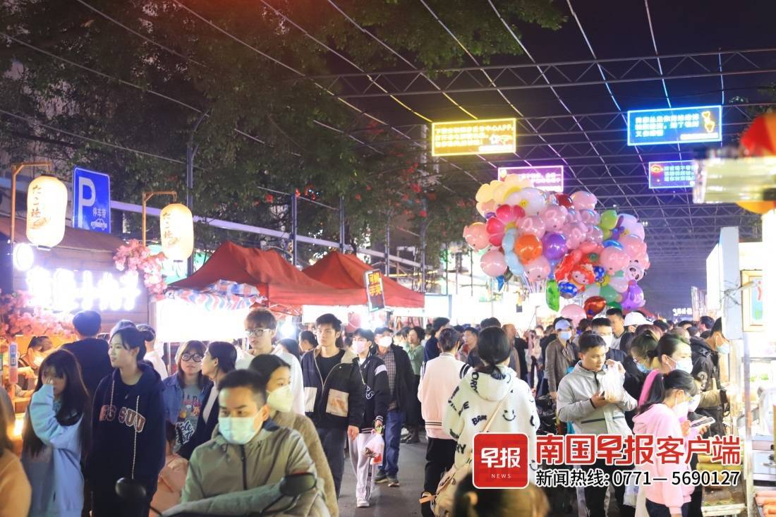 流口水！南宁这十大逛吃打卡排名必去的人气夜市，南宁必打卡的小吃，你去过几个人气