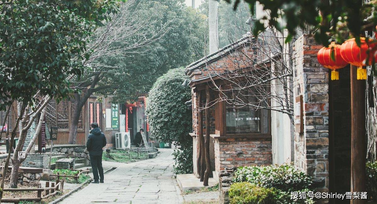 不愧是江苏五星级乡村旅游区！这座800年古村，景美人少美食多